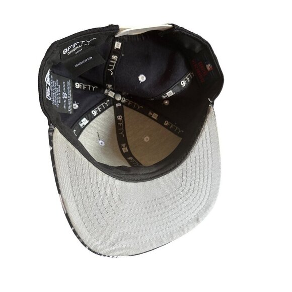 New Era 9Fifty Original Fit Snapback Cap NY Yankees Navy Blue & White Adjustable - Picture 4 of 6